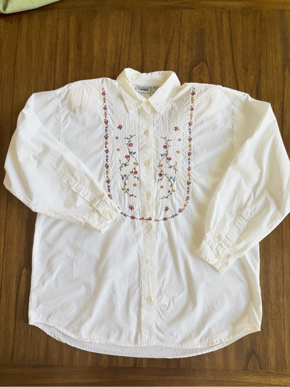 Vintage 90s Capacity White Floral Embroidered Button Shirt Women’s Sz L. T123